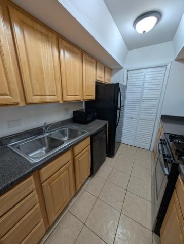 1756 Fayette Hoffman Estates IL 60169
