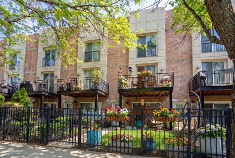 1826 South Michigan Avenue Chicago IL 60616