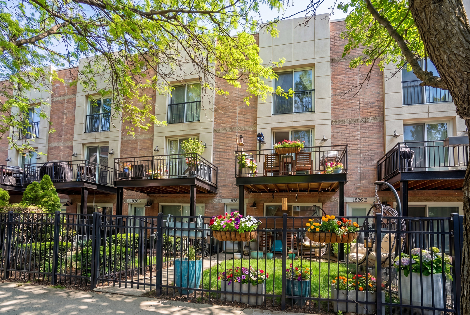 1826 South Michigan Avenue Chicago IL 60616