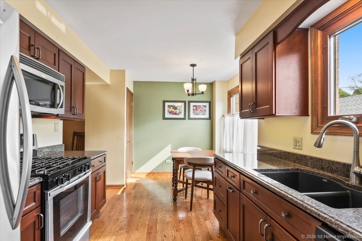 2550 West 112th Street Chicago IL 60655