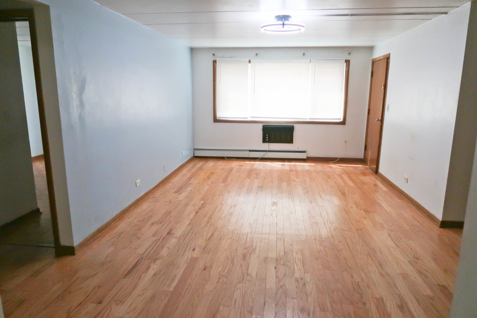 5241 North East River Road Chicago IL 60656