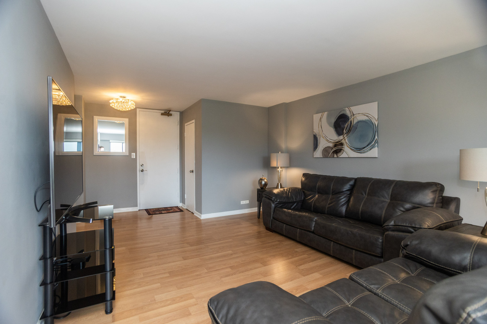 6833 North Kedzie Avenue Chicago IL 60645