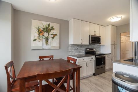 6833 North Kedzie Avenue Chicago IL 60645