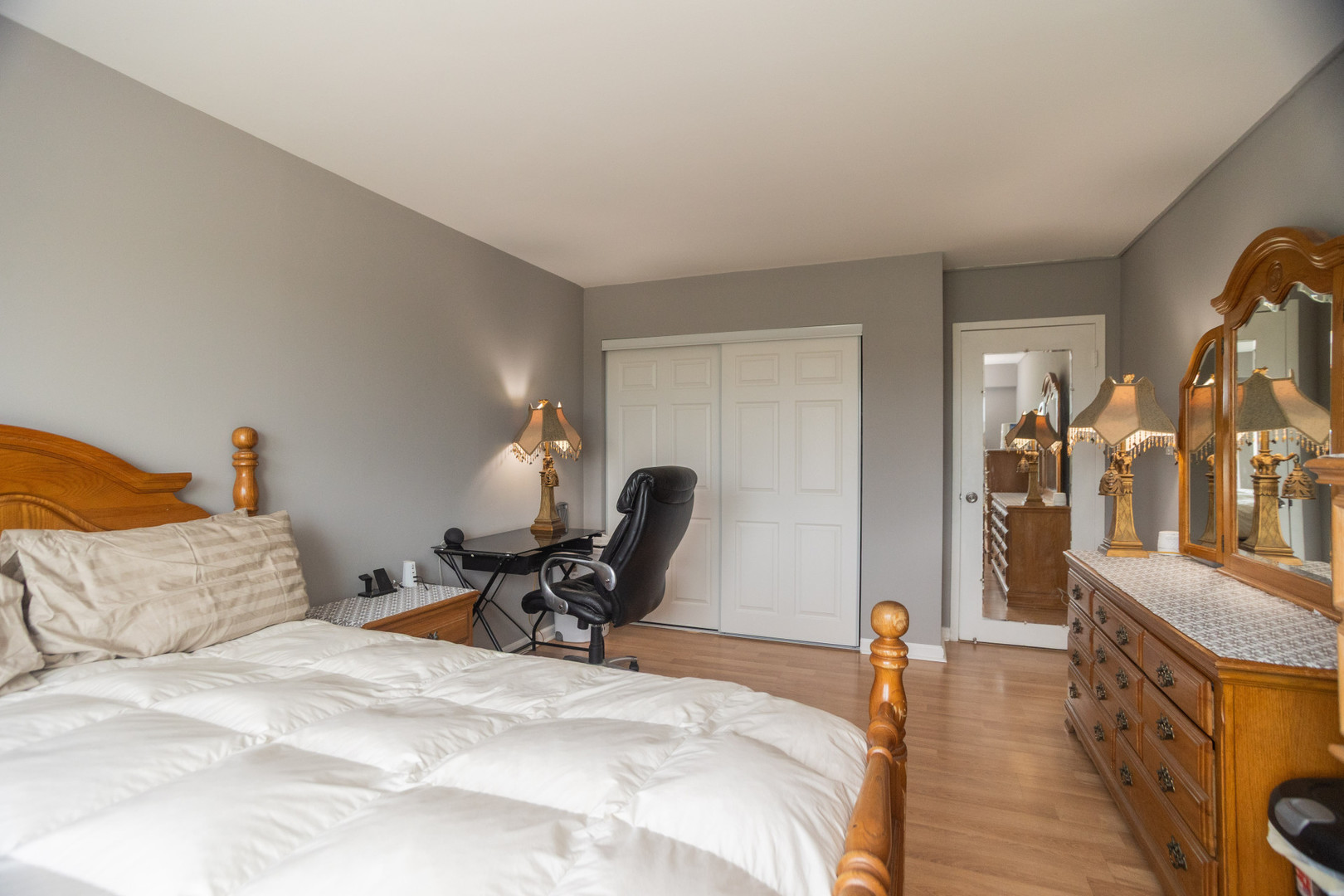 6833 North Kedzie Avenue Chicago IL 60645