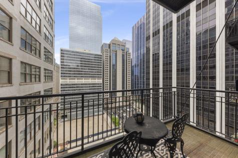 212 West Washington Avenue Chicago IL 60606