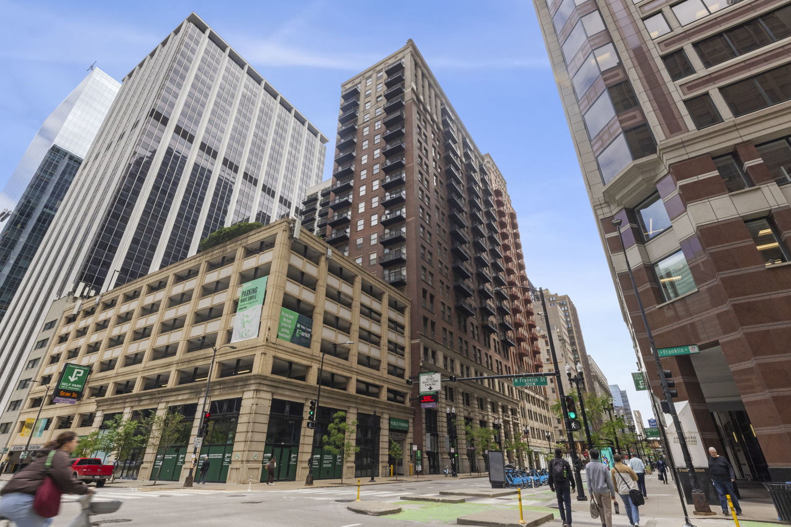 212 West Washington Avenue Chicago IL 60606