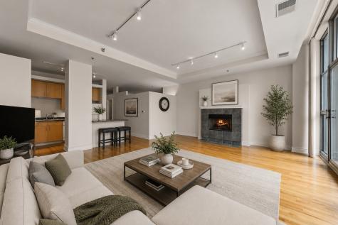 212 West Washington Avenue Chicago IL 60606