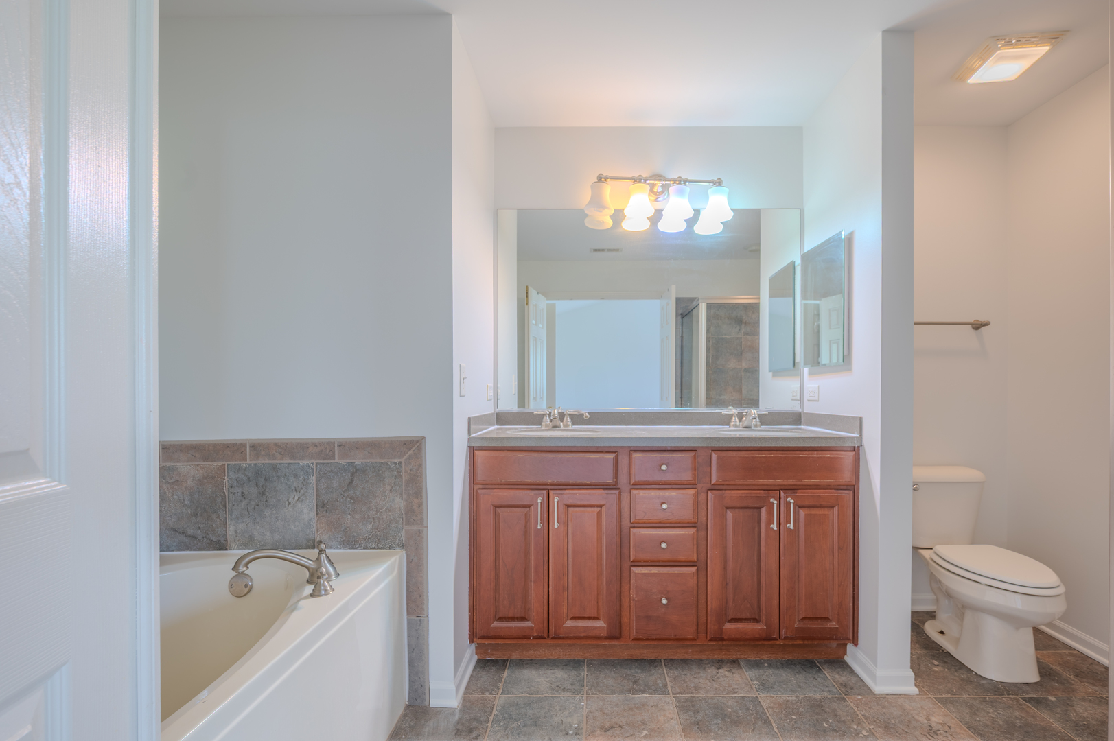 733 Station Boulevard Aurora IL 60504