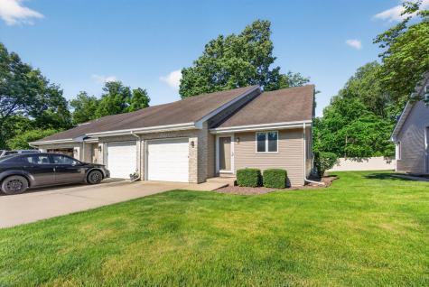 302 Grande Drive Minooka IL 60447