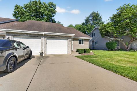 302 Grande Drive Minooka IL 60447