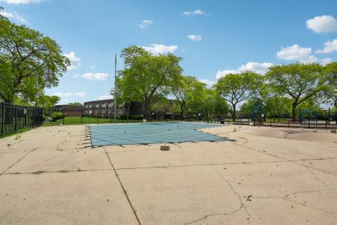 1 Villa Verde Drive Buffalo Grove IL 60089