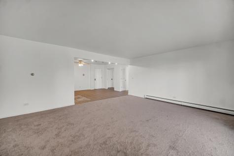 10369 Dearlove Road Glenview IL 60025