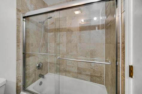 10369 Dearlove Road Glenview IL 60025