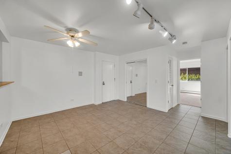 10369 Dearlove Road Glenview IL 60025