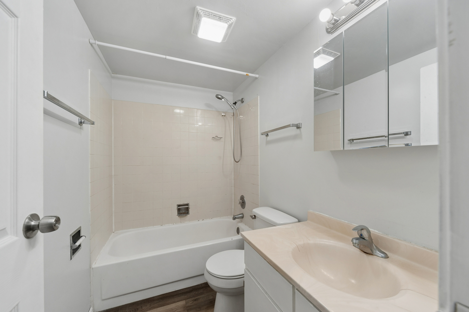 5550 Astor Lane Rolling Meadows IL 60008