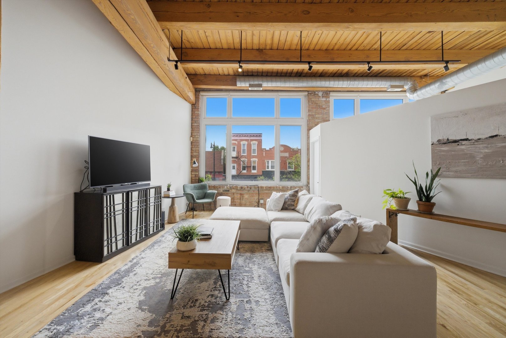 2544 West North Avenue Chicago IL 60647