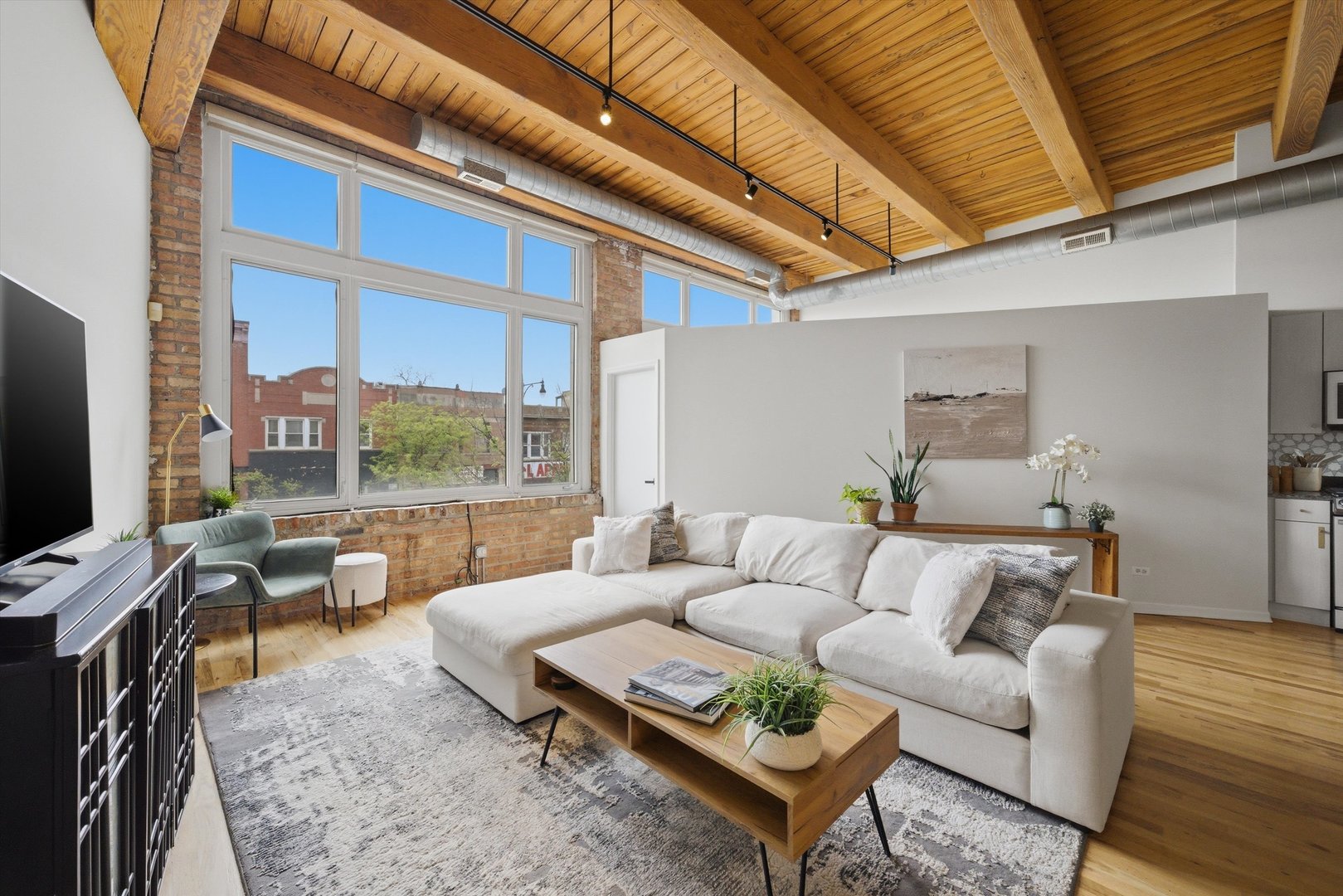2544 West North Avenue Chicago IL 60647