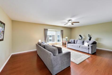 201 Thames Parkway Park Ridge IL 60068