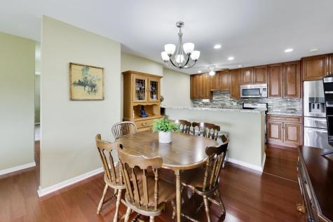 201 Thames Parkway Park Ridge IL 60068