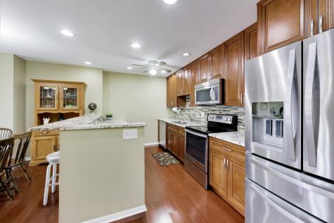 201 Thames Parkway Park Ridge IL 60068