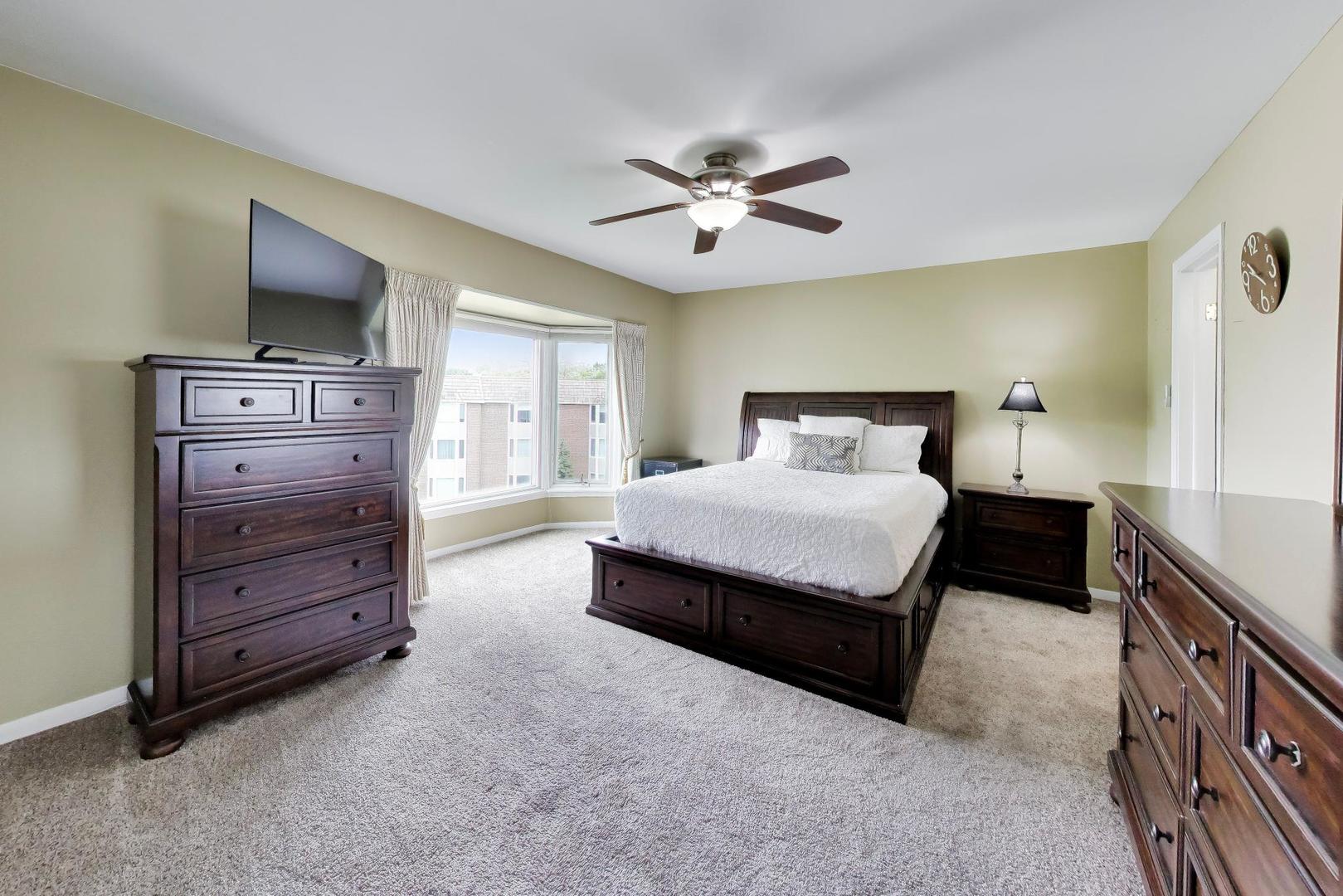 201 Thames Parkway Park Ridge IL 60068