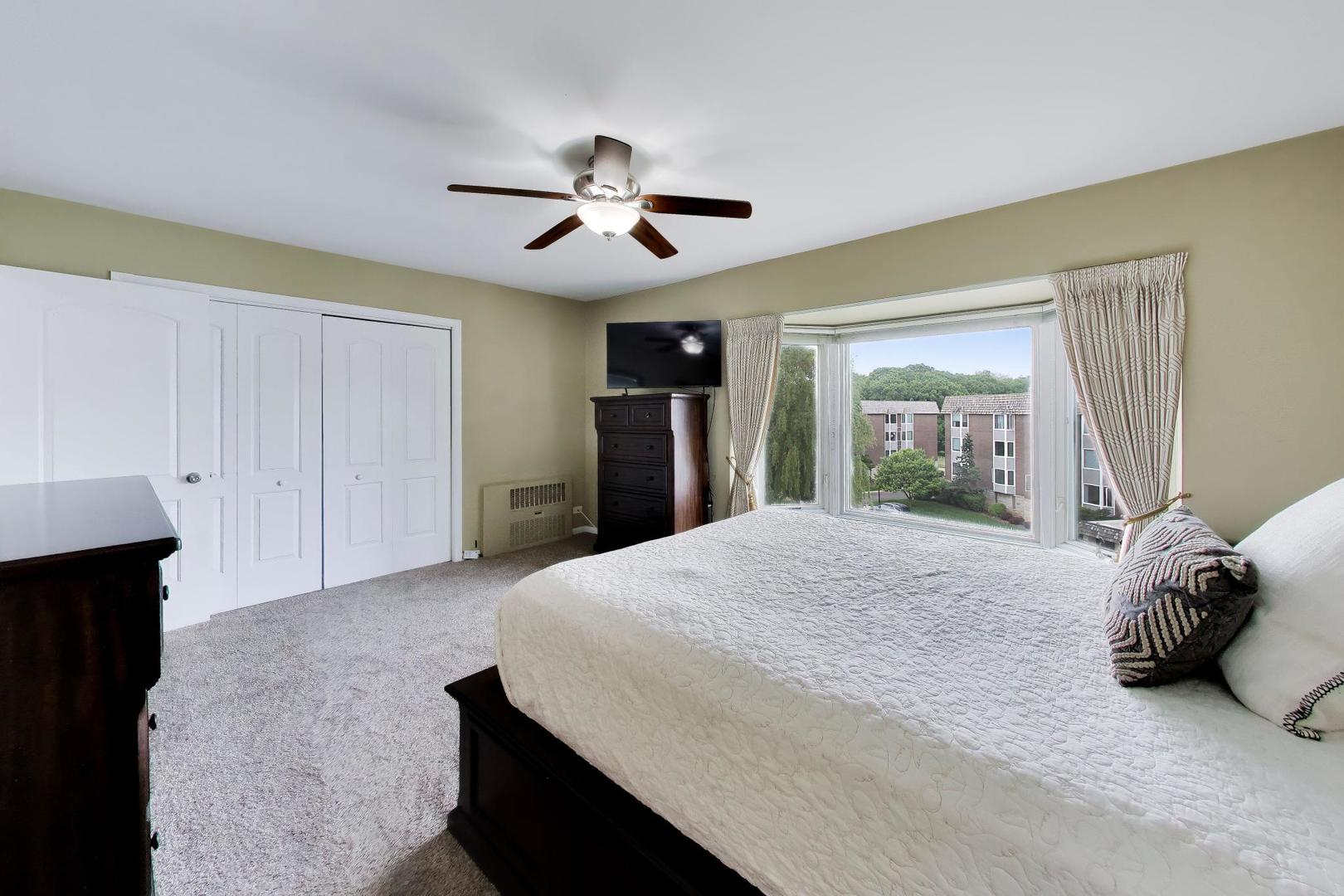 201 Thames Parkway Park Ridge IL 60068