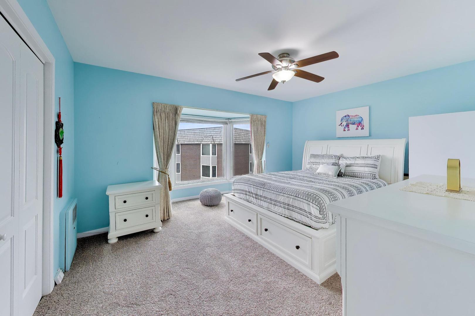 201 Thames Parkway Park Ridge IL 60068