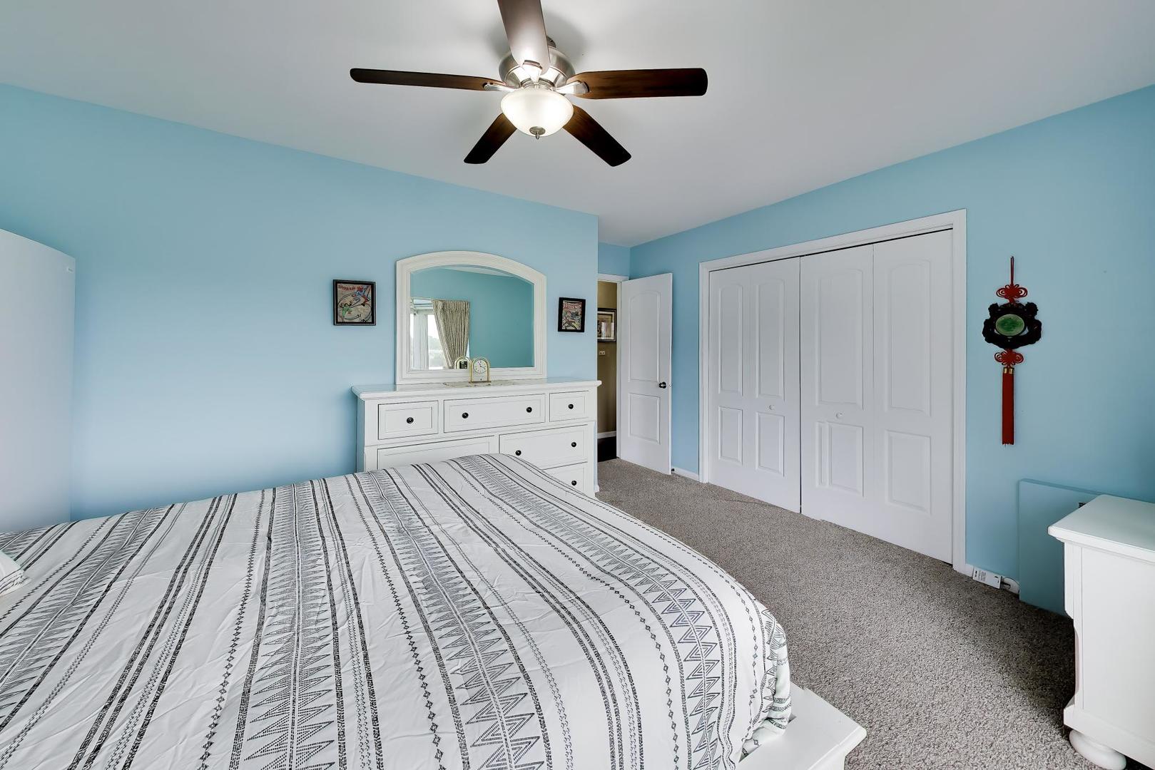 201 Thames Parkway Park Ridge IL 60068