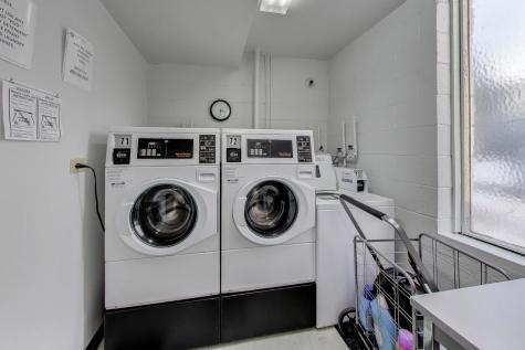 201 Thames Parkway Park Ridge IL 60068