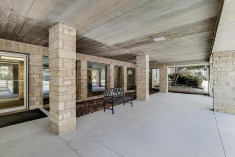 201 Thames Parkway Park Ridge IL 60068