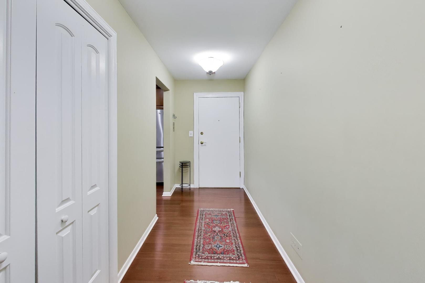 201 Thames Parkway Park Ridge IL 60068