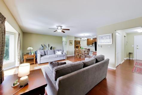 201 Thames Parkway Park Ridge IL 60068