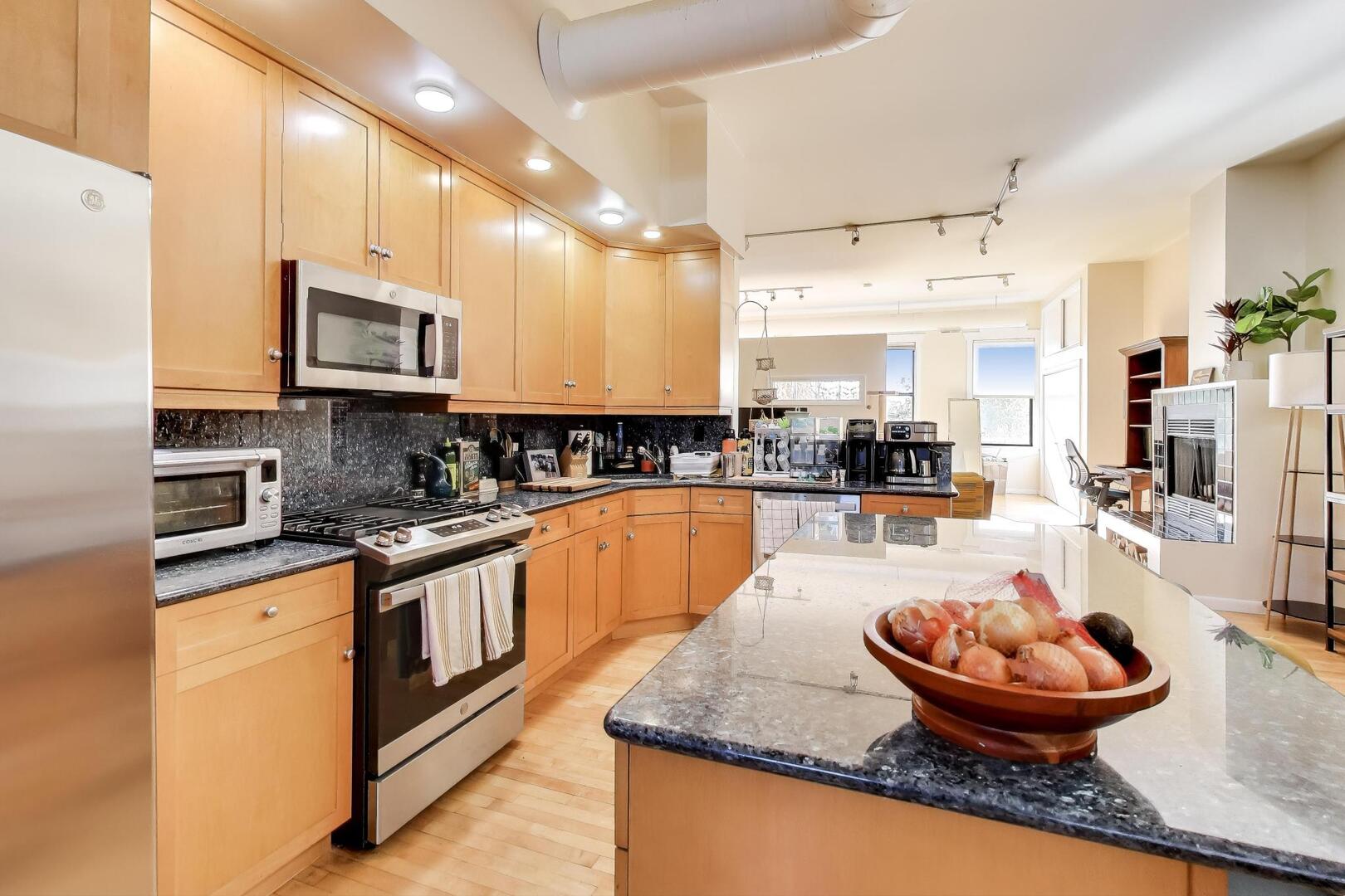400 North Racine Avenue Chicago IL 60642