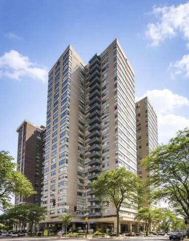6301 North Sheridan Road Chicago IL 60660