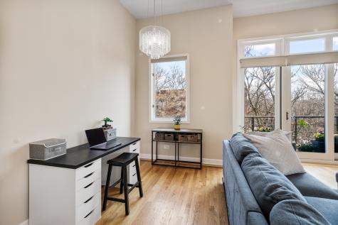 832 North Washtenaw Avenue Chicago IL 60622