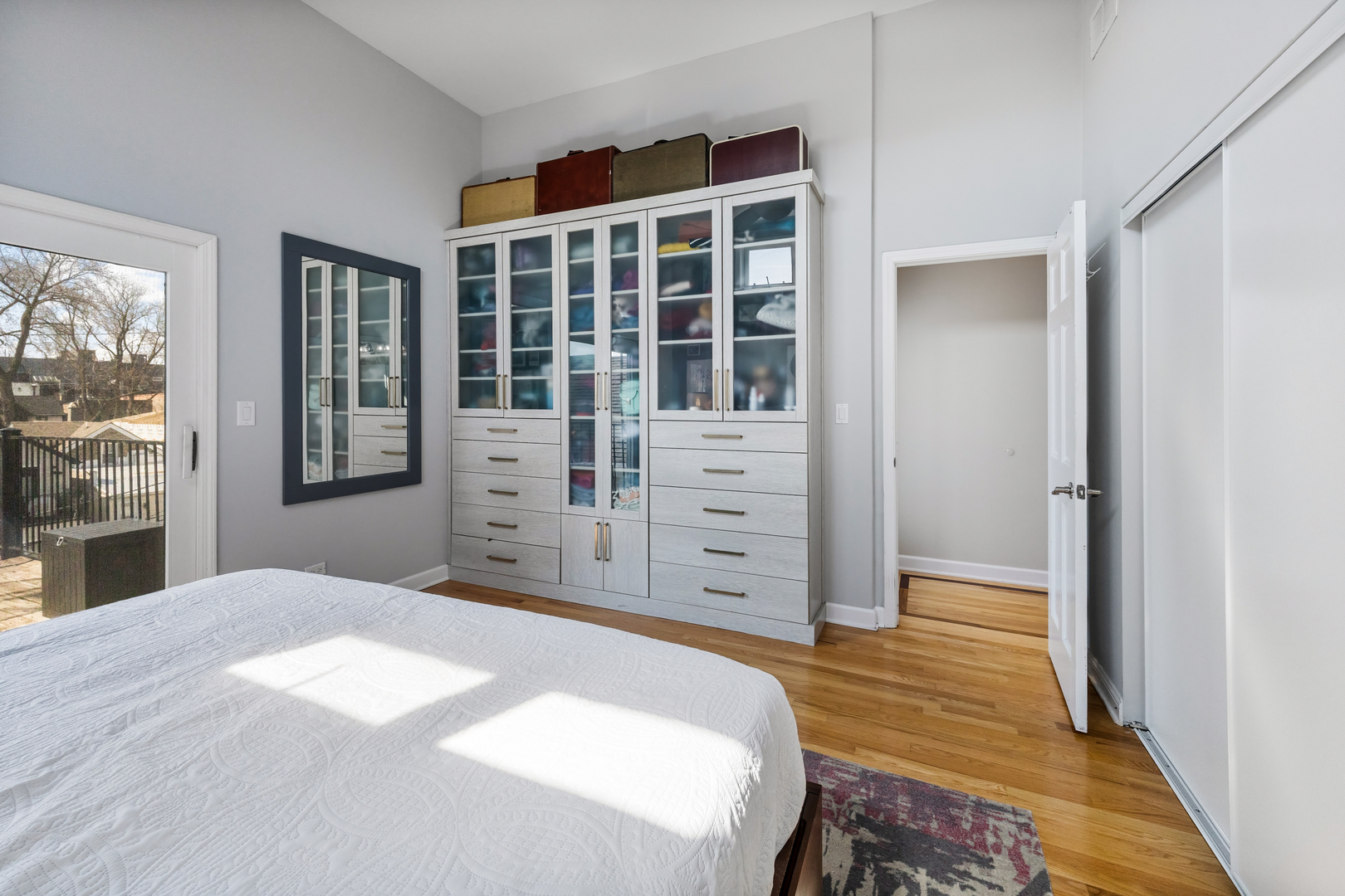 832 North Washtenaw Avenue Chicago IL 60622