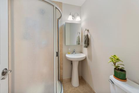 832 North Washtenaw Avenue Chicago IL 60622