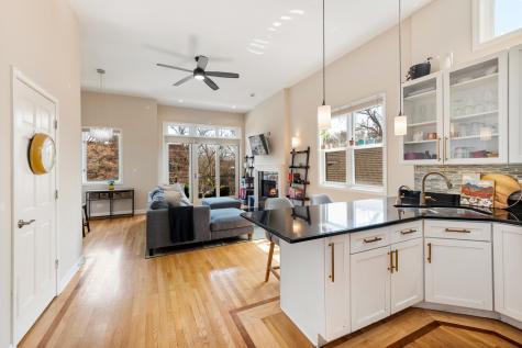 832 North Washtenaw Avenue Chicago IL 60622