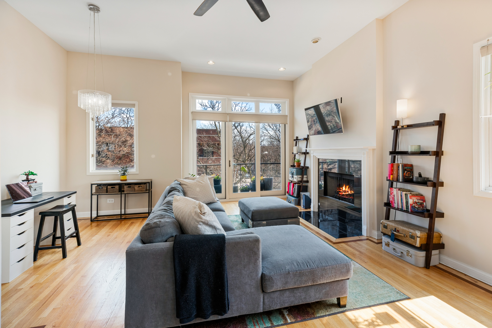 832 North Washtenaw Avenue Chicago IL 60622