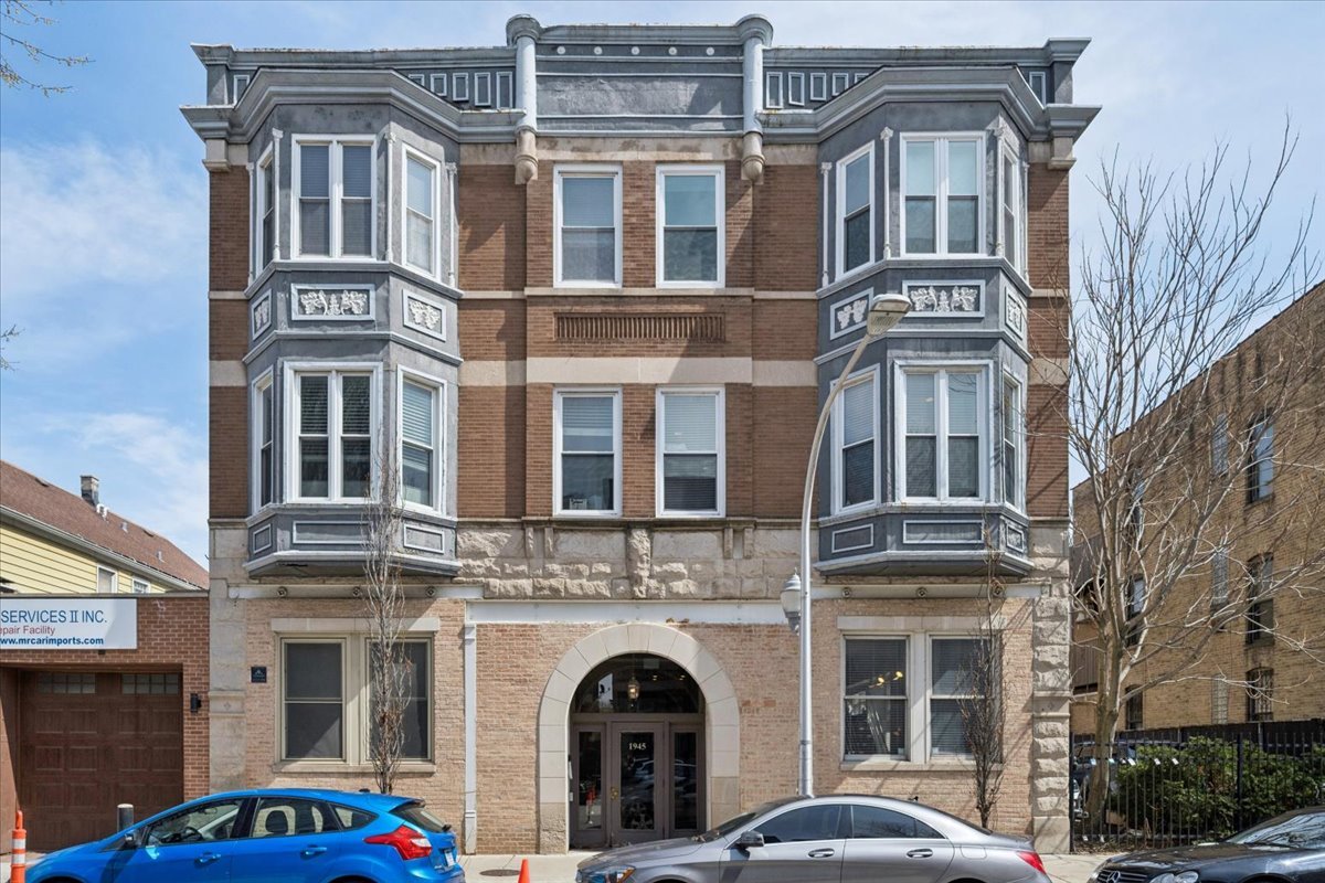 1945 North Sheffield Avenue Chicago IL 60614