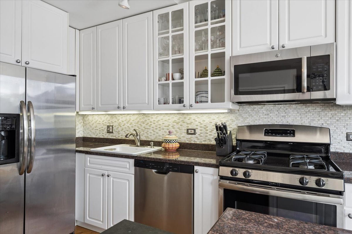 1945 North Sheffield Avenue Chicago IL 60614