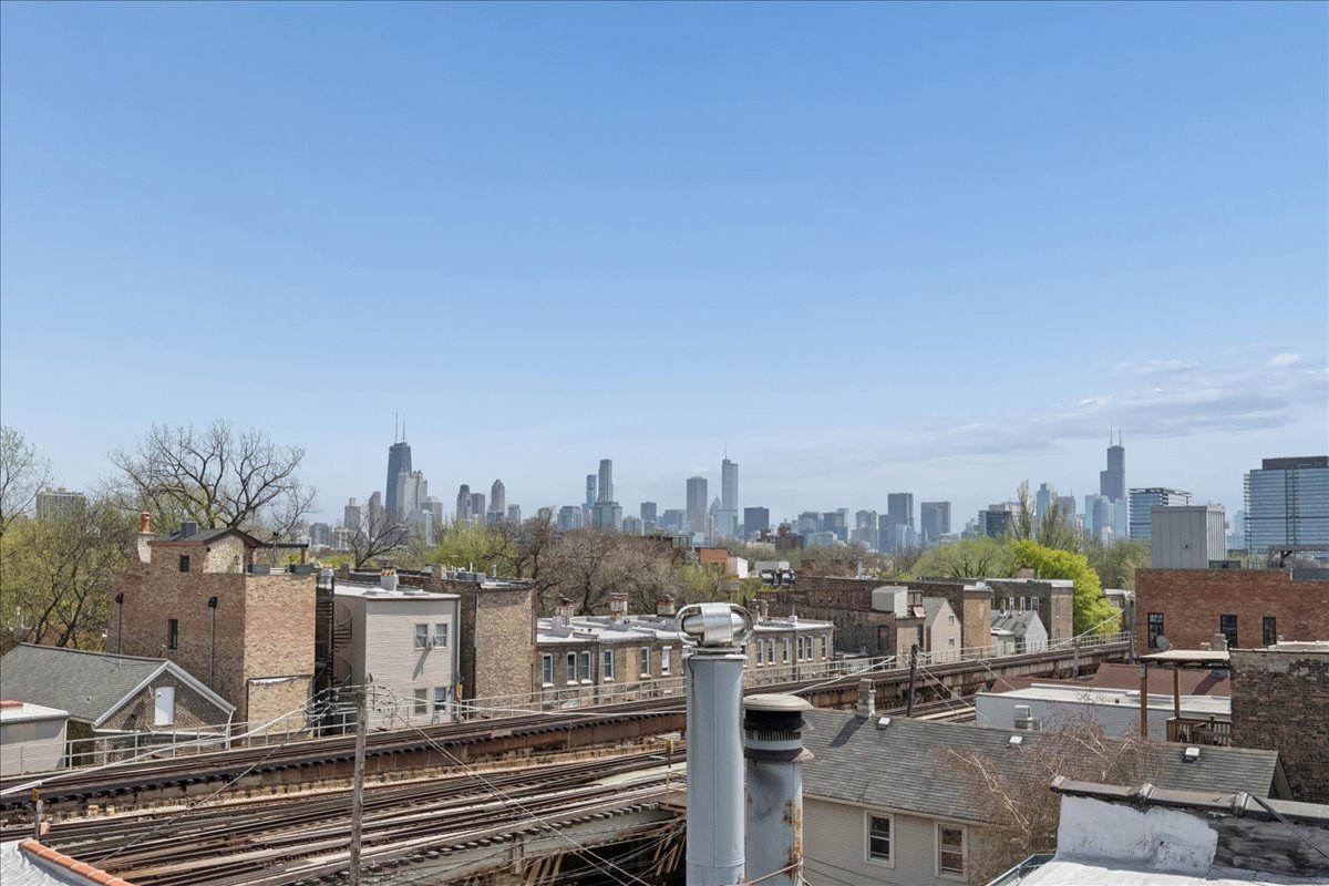 1945 North Sheffield Avenue Chicago IL 60614