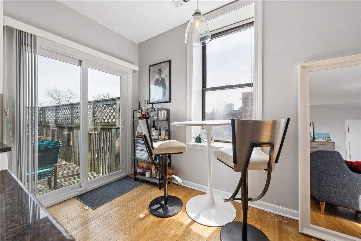 1945 North Sheffield Avenue Chicago IL 60614