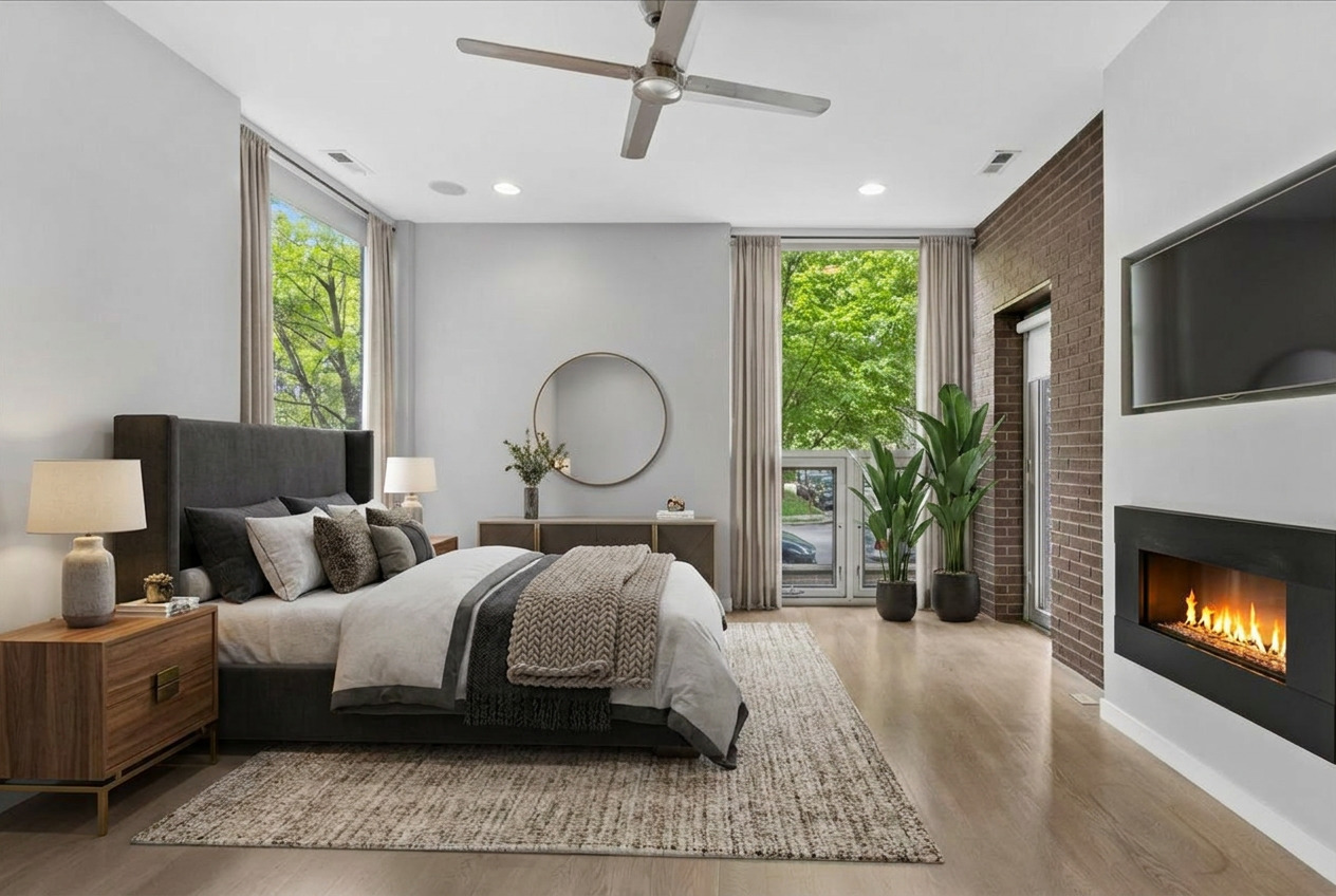 2323 North Leavitt Street Chicago IL 60647