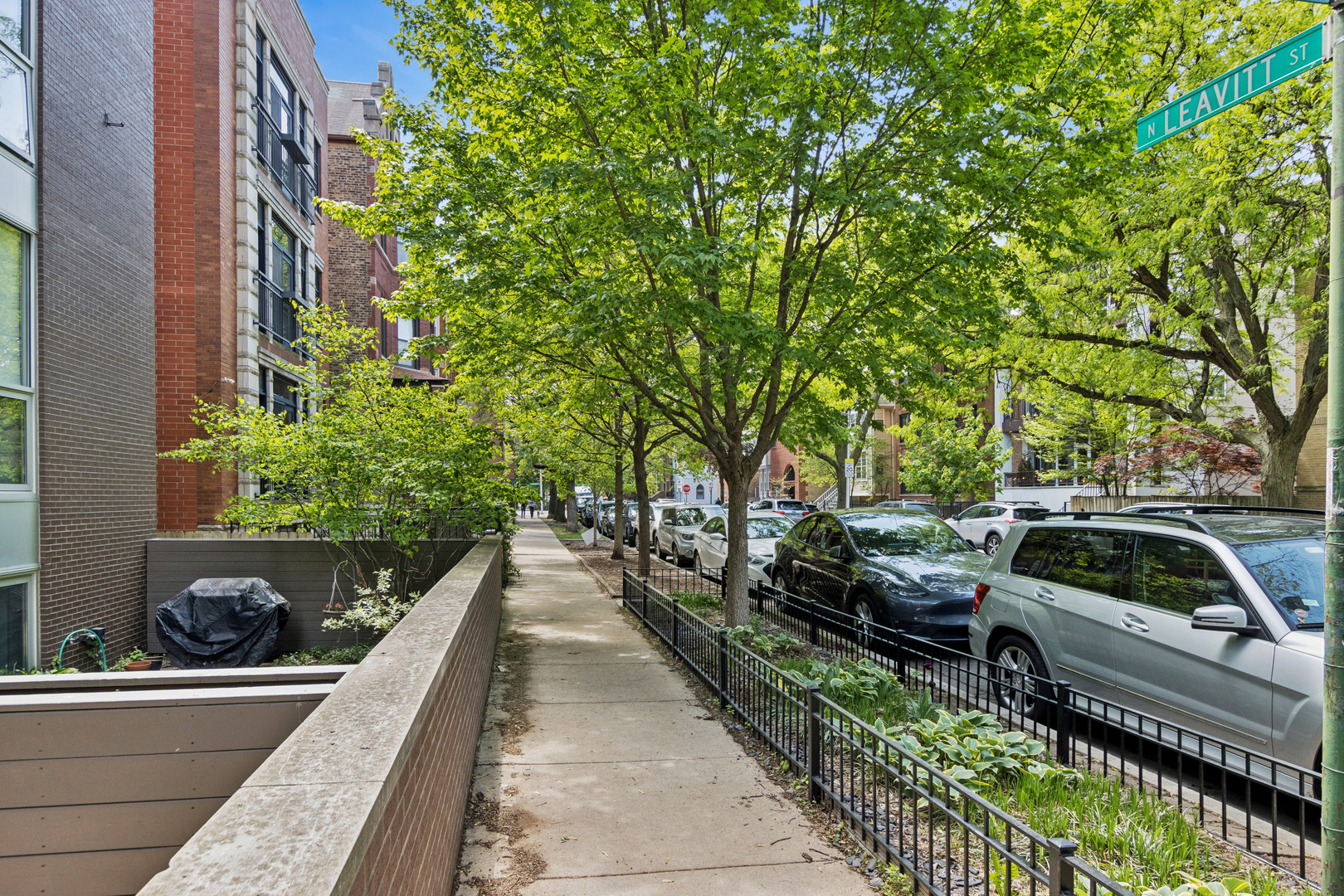 2323 North Leavitt Street Chicago IL 60647