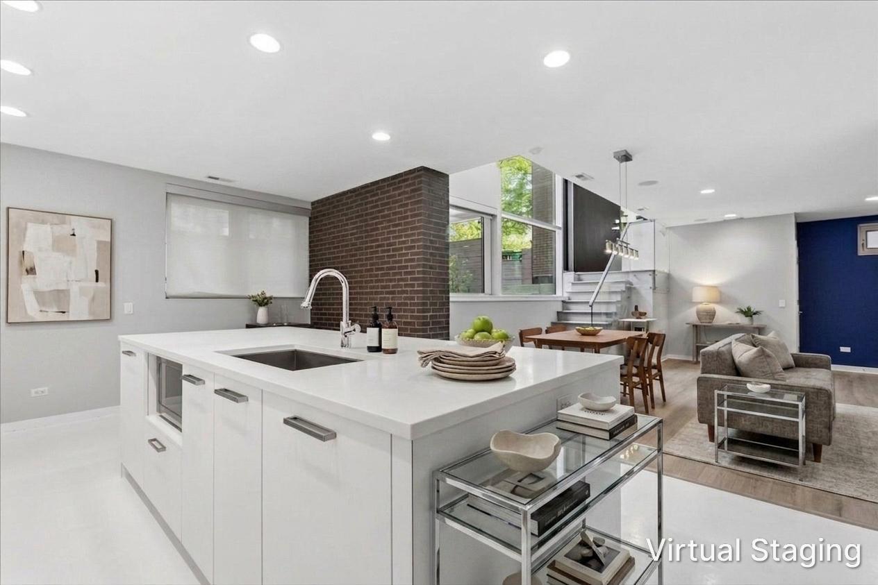 2323 North Leavitt Street Chicago IL 60647