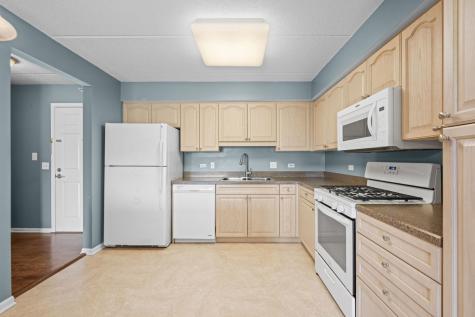 6807 North Milwaukee Avenue Niles IL 60714