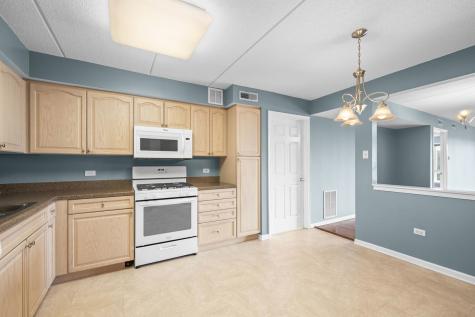 6807 North Milwaukee Avenue Niles IL 60714