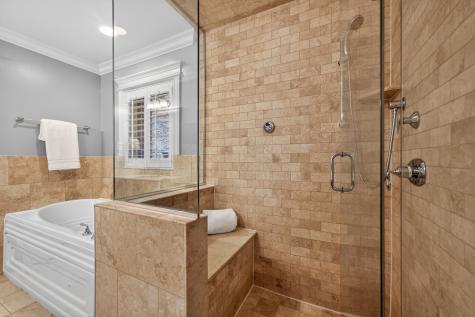 924 West Roscoe Street Chicago IL 60657