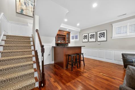924 West Roscoe Street Chicago IL 60657